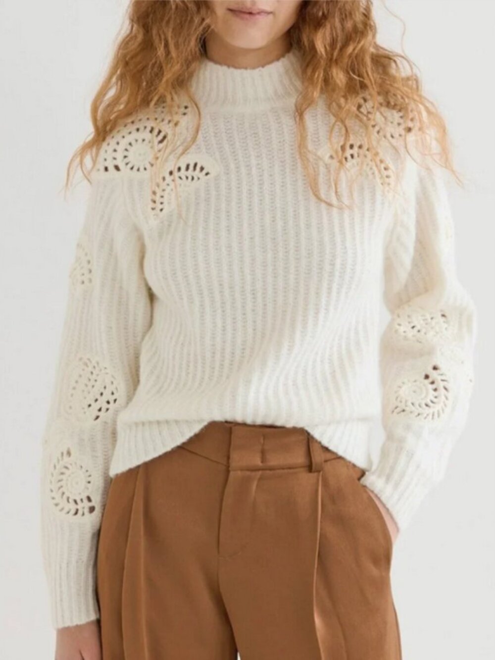 Vince ivory crochet seashell wool-blend sweater, Sz Large.